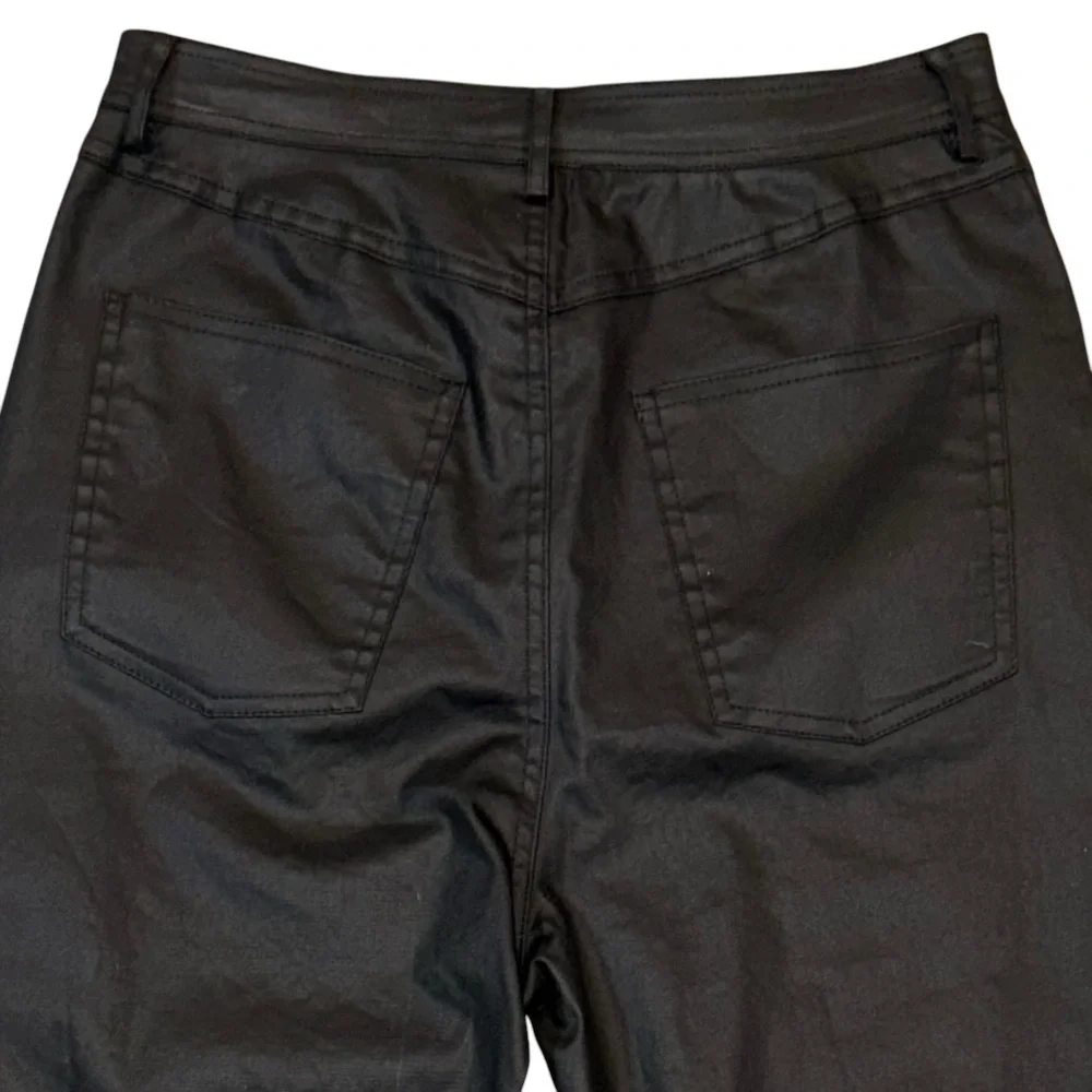 NWT Steve Madden Faux Leather Black Pants Size 29 Straight Leg 5 pocket - Picture 4 of 7